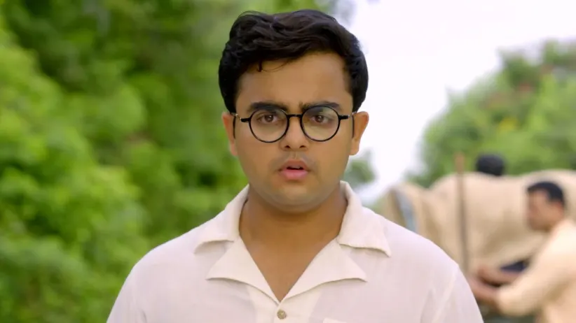 Narottam Gives a Job to Bhim