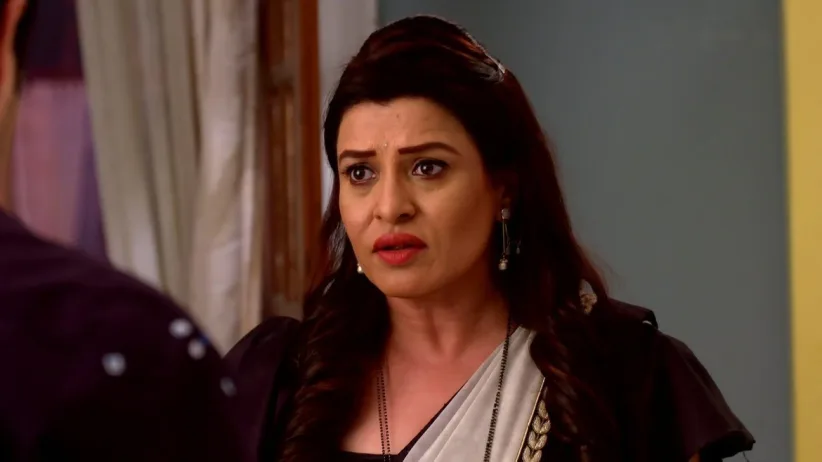Seema Gives Yash a Piece of Advice