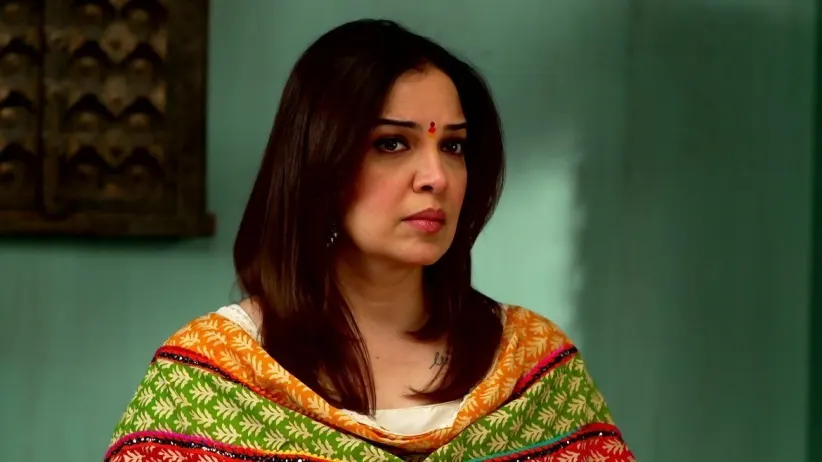 Maimavashi Learns about Anamika and Radha's Relationship