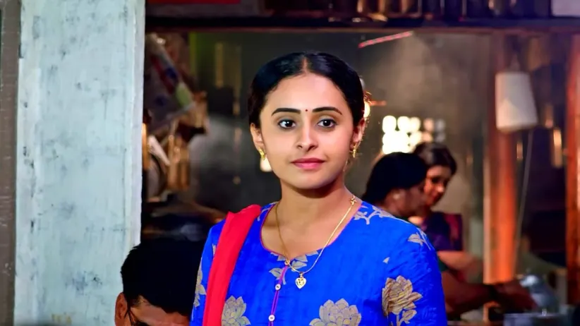 Kanthi Keeps a Close Watch on Sneha