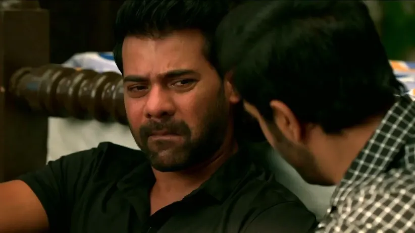 Radha Is Saddened to See Mohan Shattered