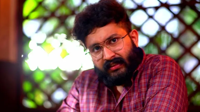 Shalini Warns Rajeev