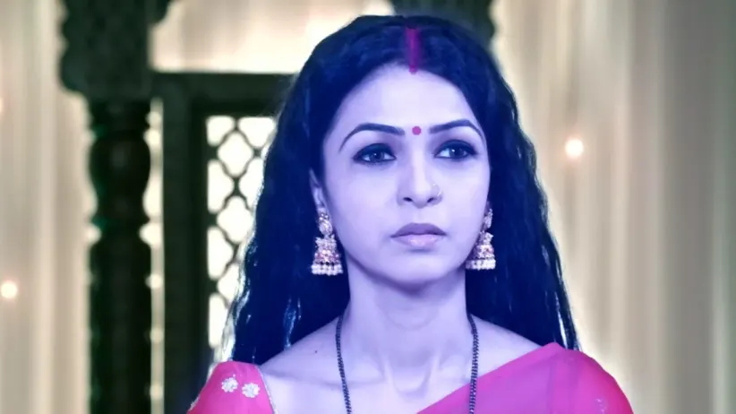Damini Takes the Advantage of the Situation