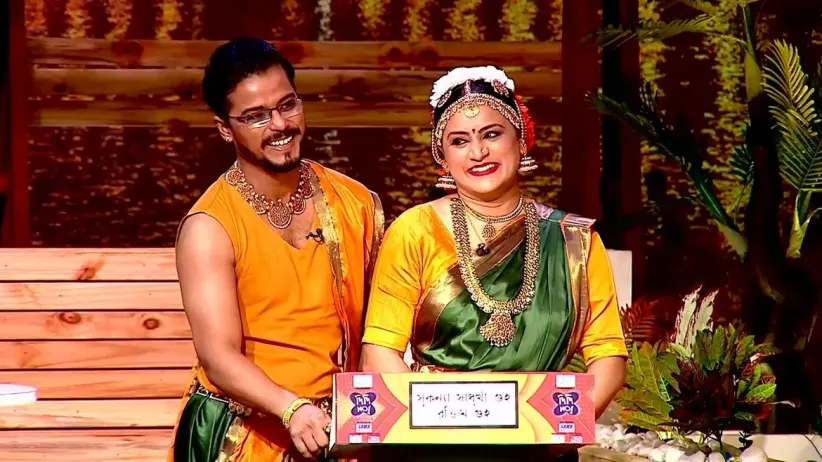 Four Sweet Couples Are on Didi’s Show