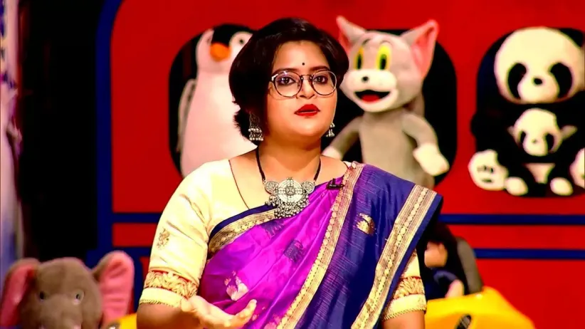 Geeta’s Impeccable 'Dhunuchi’ Dance