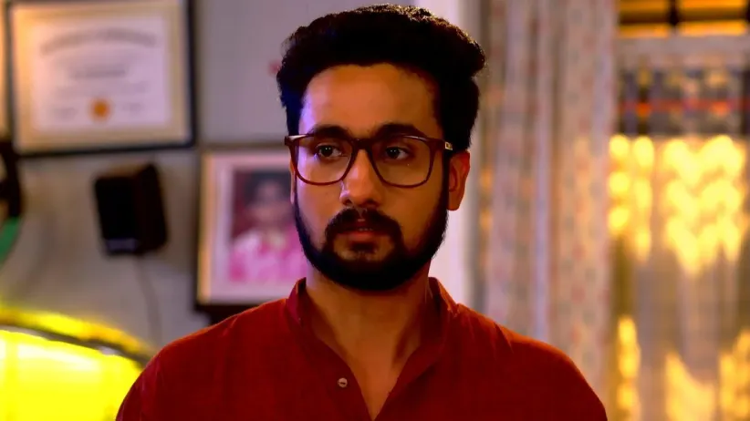 Urmi Discovers Gayetri's True Face