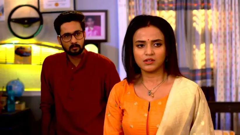 Shukla Pacifies a Helpless Urmi