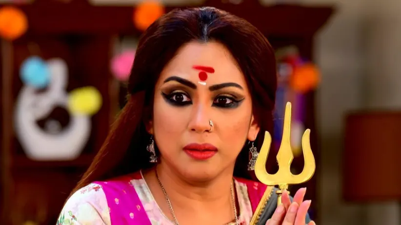 Gouri Prays for Nila’s Recovery