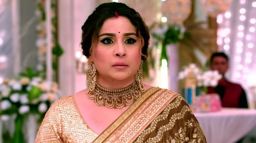Rhea Lashes Out at Prachi and Ranbeer