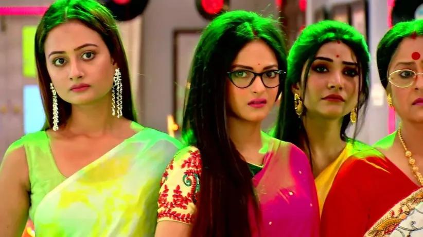 Anuradha Comes to Manohara