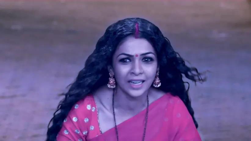 Damini Executes Her Ploy against Radha