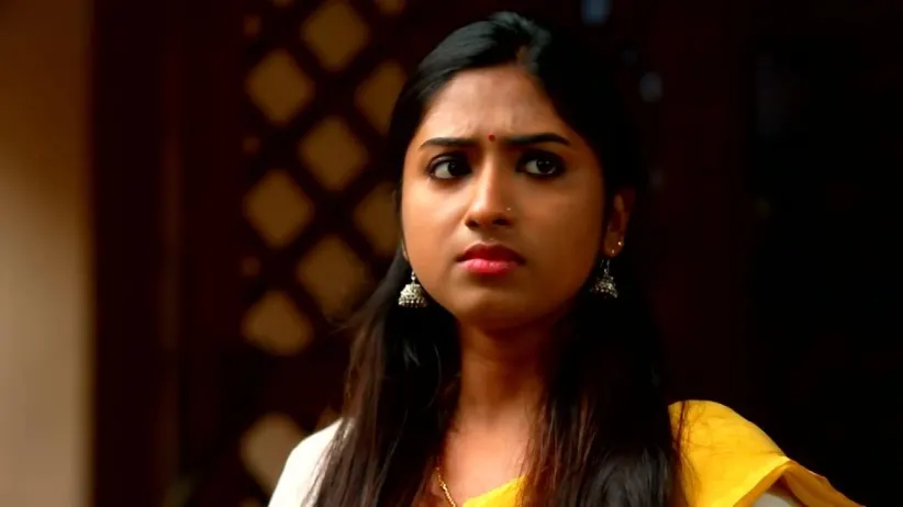 Shalini Accompanies Vishnu