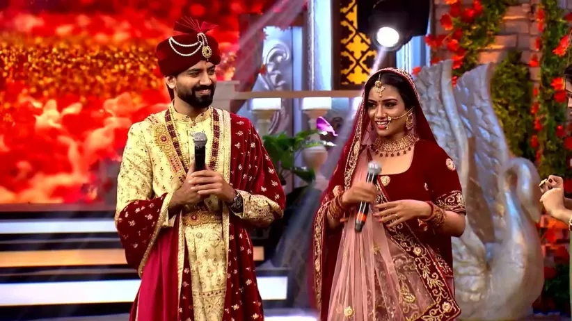 Antakshari' Match between the Couples