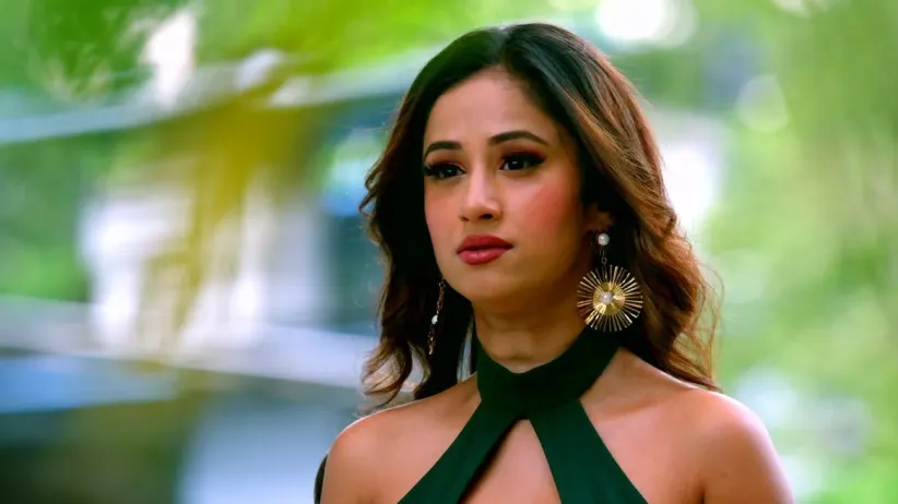 Aahana Asks Lakshmi to Tell the Truth