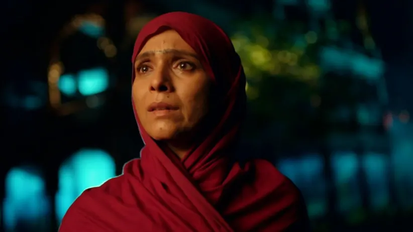Radhabai Gives Courage to Kashibai