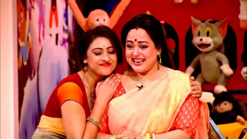 Lokkhi Comes with Her Family to Didi’s Show