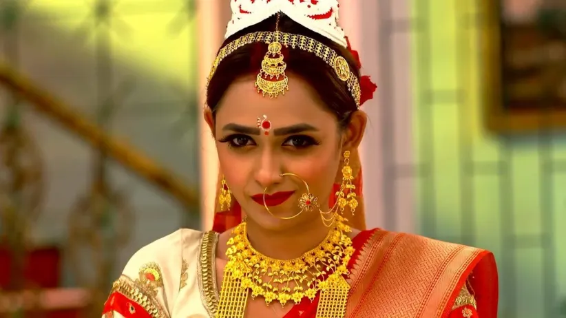 Mumu and Vicky’s `Aiburobhaat’ Is Organised