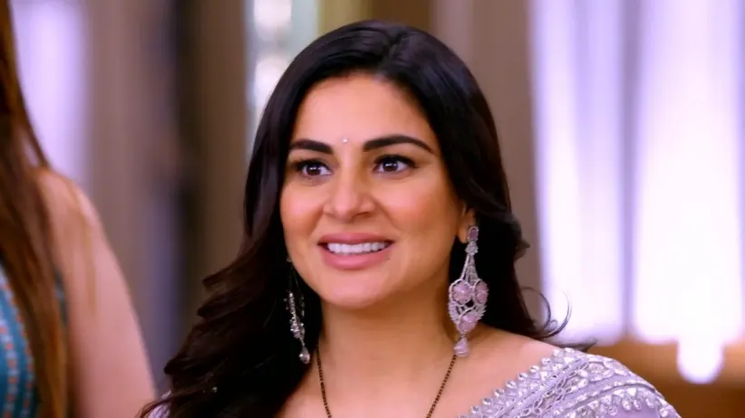 Karan's Arrival Makes Rakhi Happy | Kundali Bhagya