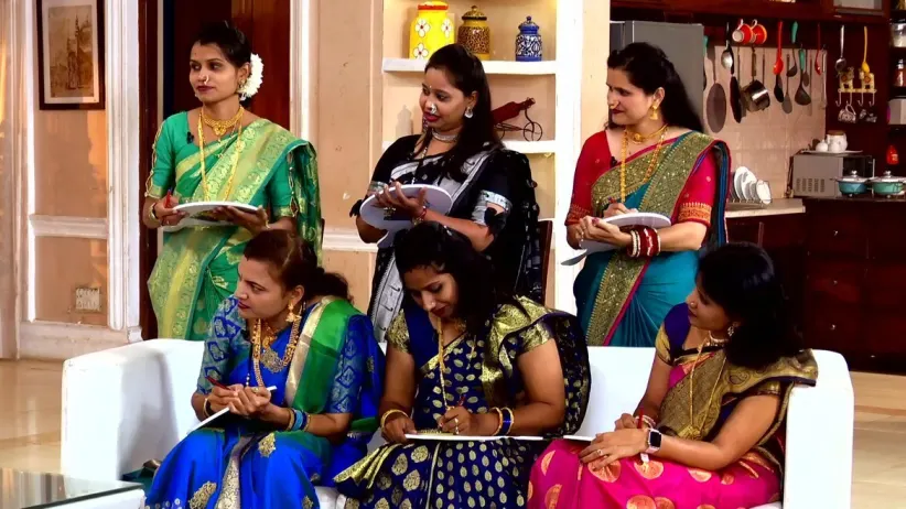 The Ladies Write Names from Letter M