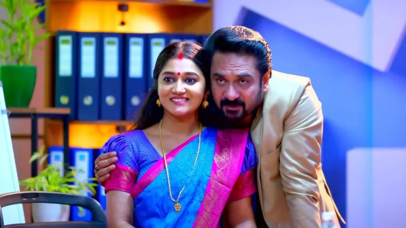 Sreelakshmi is Surprised to See Her Photo