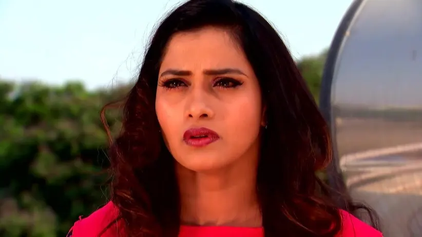Nithya Attacks Tulasi