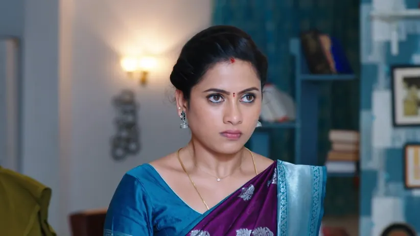 Saraswati and Preeti Expose Syamala