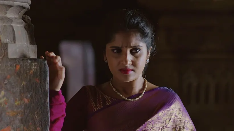Divya Hypnotises Chanakya