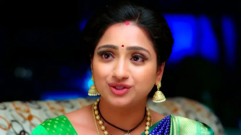 Vikrant and Nayani Tell Vishal about a Deal | Trinayani