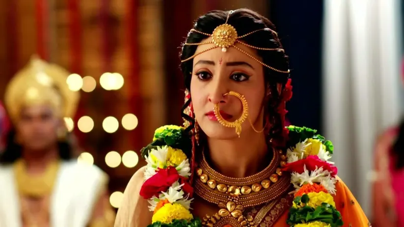 Sati Enters Kailash Holding Shiv’s Hand