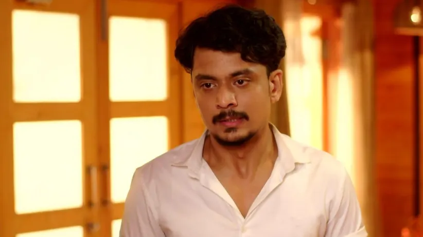 Rohini Slaps Satej