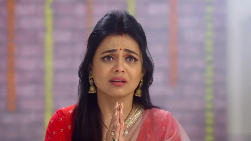 Neha Vents Her Frustration before the Deity