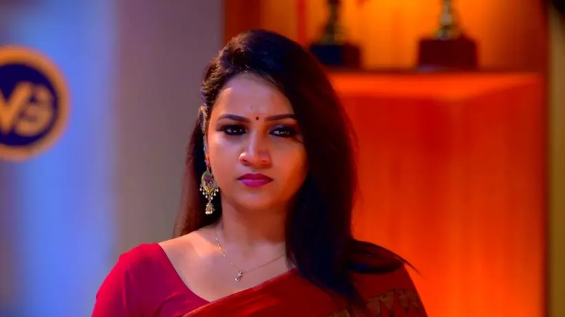 Sreelakshmi Advises Sandra