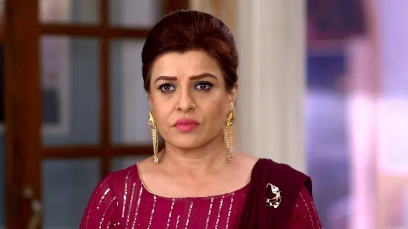 Shefali Learns about Nisha's Message