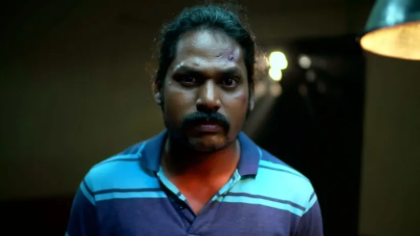Janardan Gives Money to Ajit Kumar