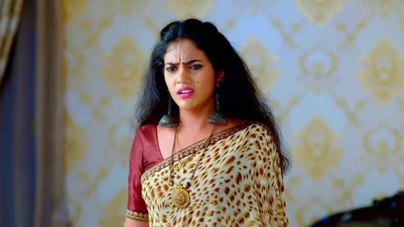 Vedanth Raises His Hand on Adya