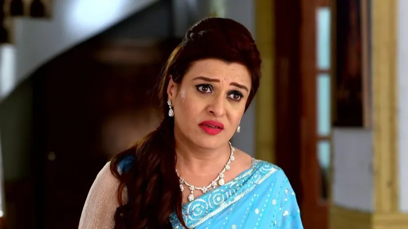 Seema Tells Everyone about Neha and Avinash