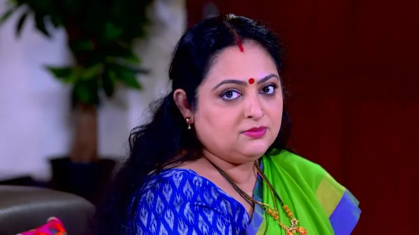 Karthika Asks Deepan to Safeguard Jeevan