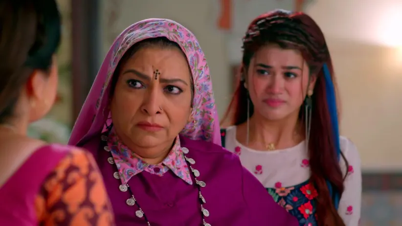 Meet Gets a Loan with Rajvardhan's Help
