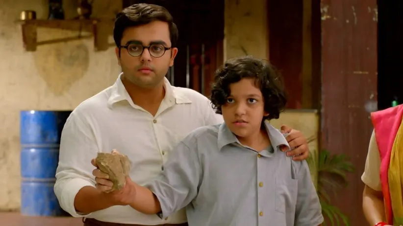 Deepak Overhears Hitesh