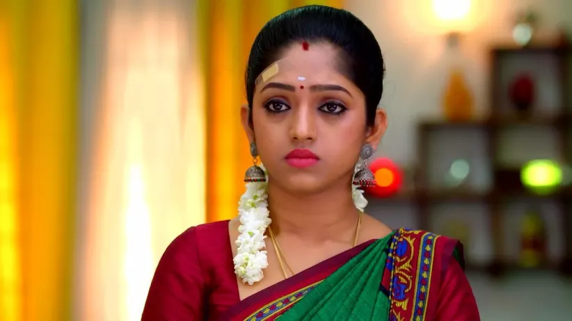 Bommi Tries to Change Siddharth's Mind