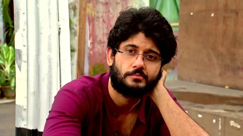 Siddhartha Delivers Sweets to People’s Homes