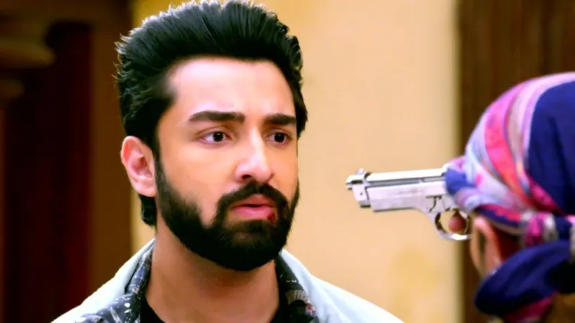 Lakshmi Saves Rishi From Getting Shot
