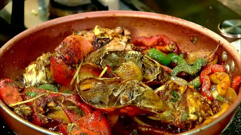 Ginger Garlic Crab and Aloo-Potol Mourola