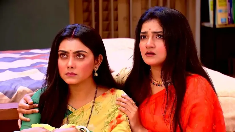 Mallar Gives the Divorce Papers to Ranja