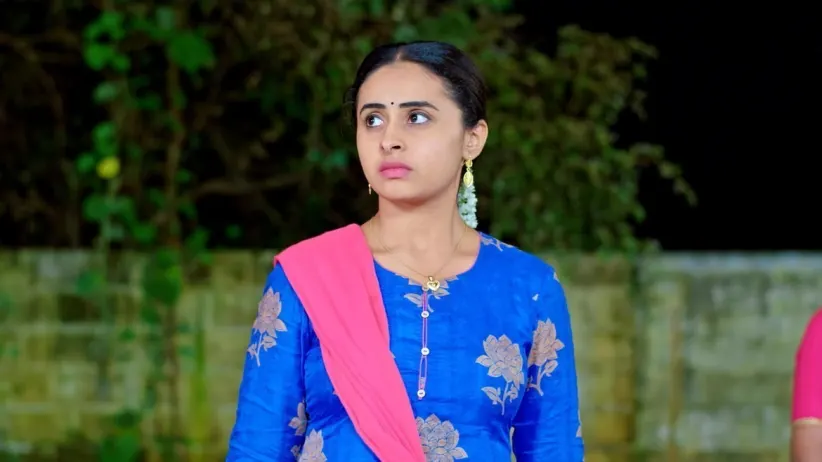 Kanthi Is Shocked at Seeing the Posters