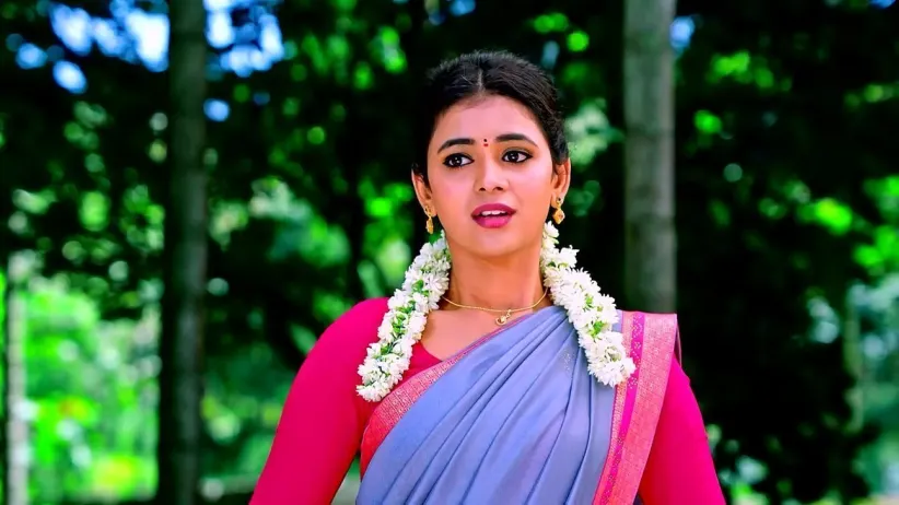Bangaramma Scolds Sneha