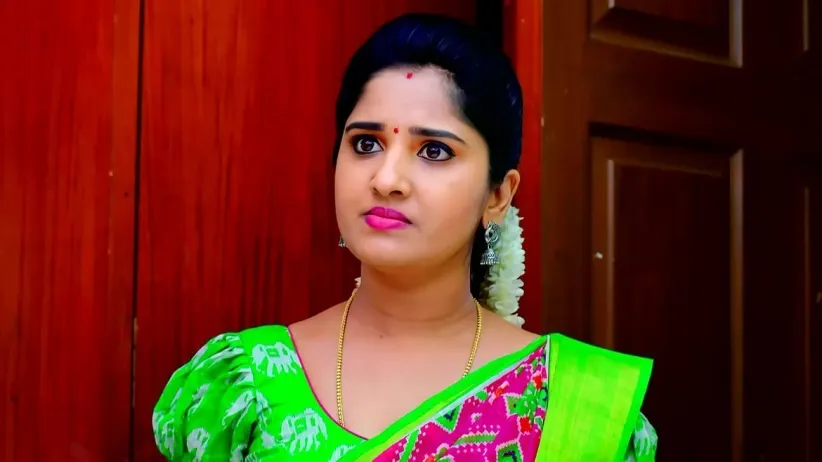 Rajendra Gives Money to Sudeep and Harsha