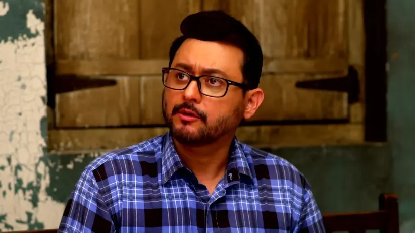 Valli Conveys her Anger to Saurabh