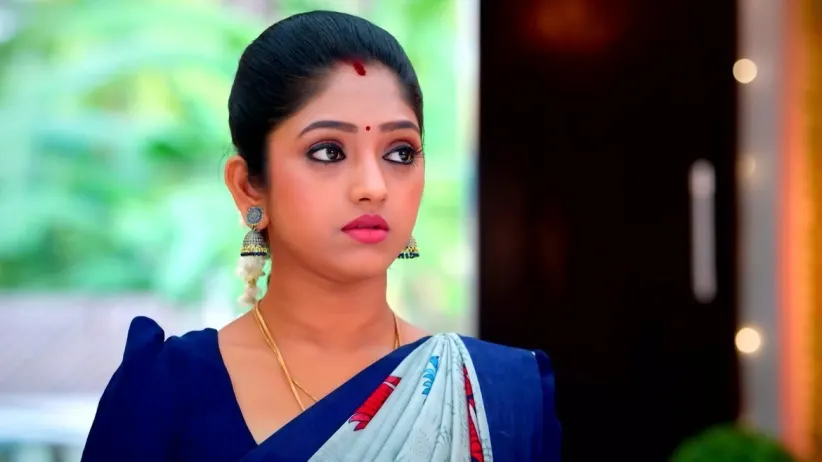 Nalini Lashes out at Padmanabhan