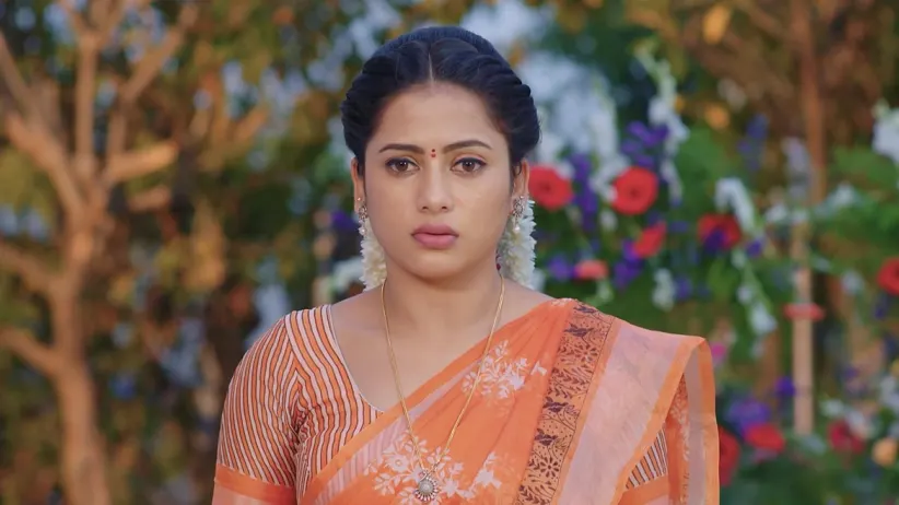 Navya Notices an Unconscious Saraswati